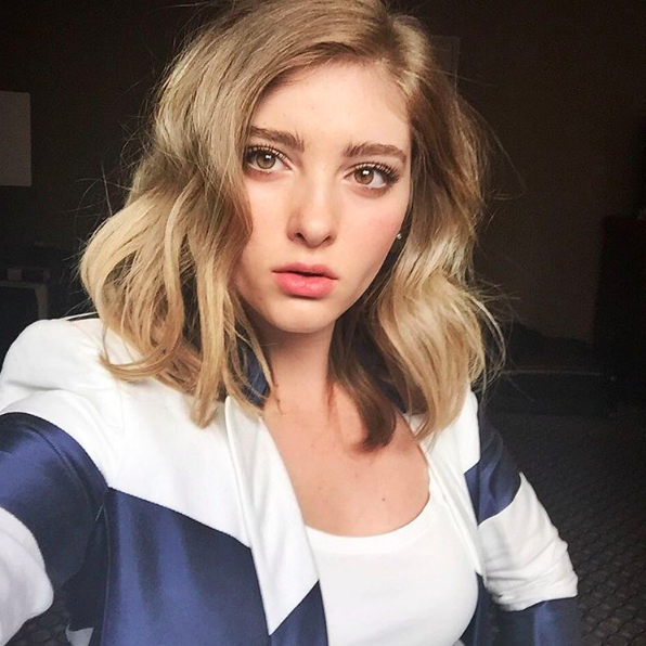 Willow Shields (16 años)