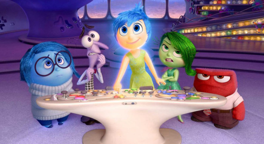 Intensa Mente Crítica De La Película De Pixar Cine Premiere