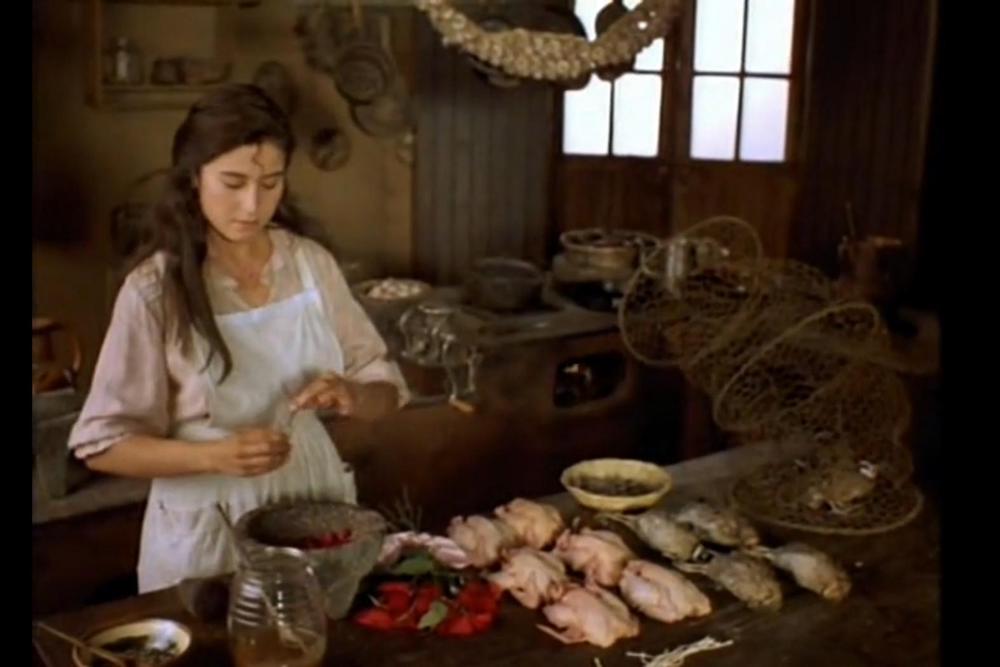 3. Como agua para chocolate (Dir. Alfonso Arau)