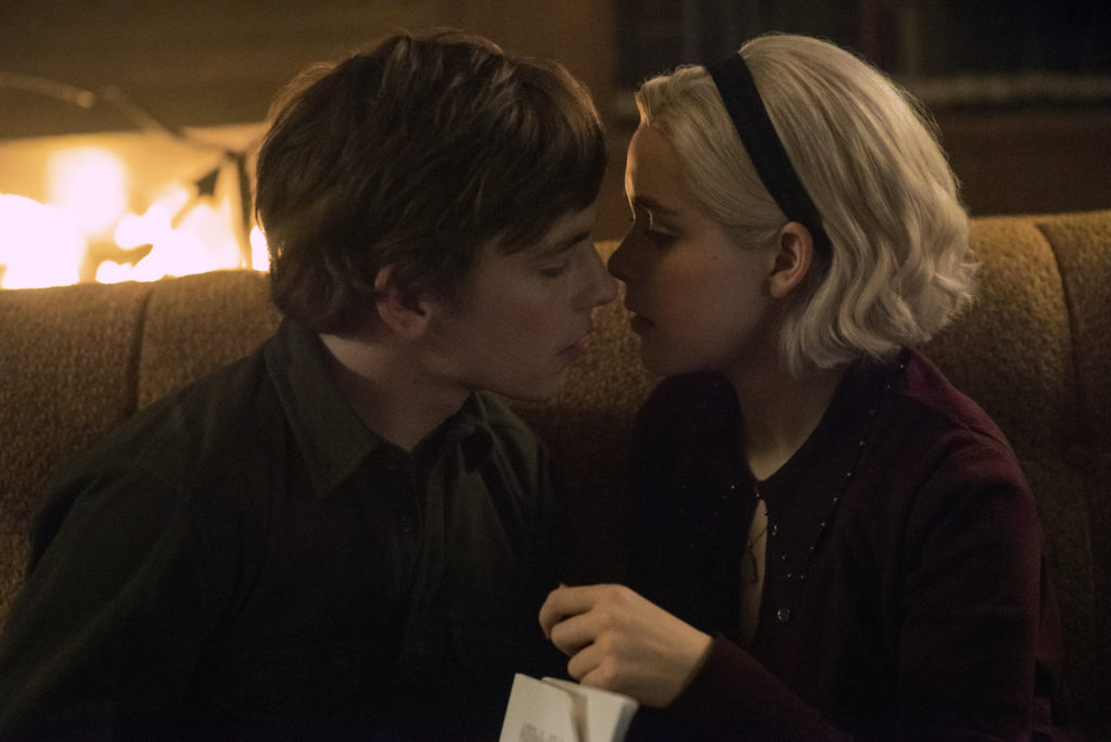 Netflix comparte imágenes de El Mundo oculto de Sabrina 2