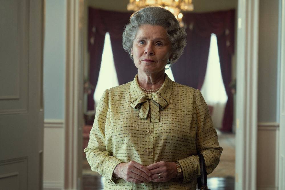 Primer Vistazo A Imelda Staunton Como Isabel II En The Crown | Cine