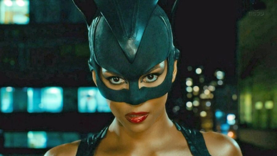 Halle Berry tiene un consejo que darle a Zoe Kravitz sobre Catwoman