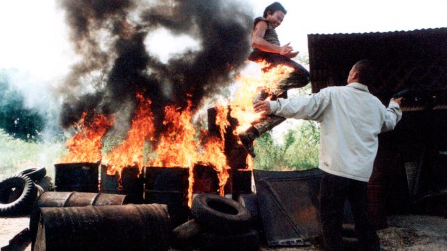 Ong Bak, patada en llamas de Tony Jaa