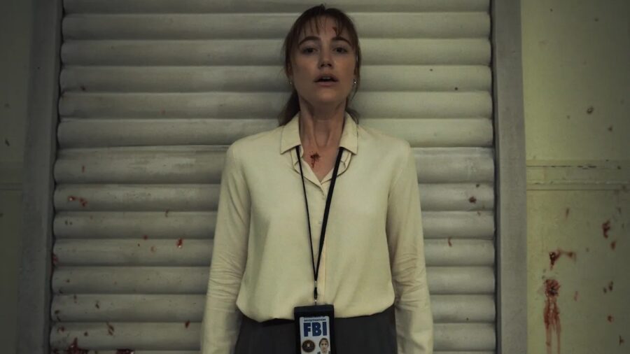 Maika Monroe en la película Longlegs, con Nicolas Cage, ya en cines.