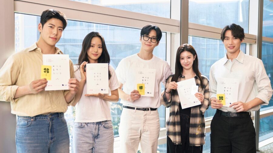 Kim SeonHo, Go YounJung, Sota Fukushi, Lee YiDam y Choi WooSung (actores) de La traducción del amor, k-drama de 2025.
