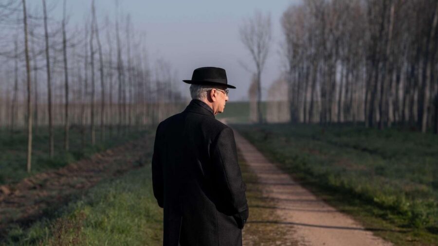 La grazia: La belleza de la duda (2025)